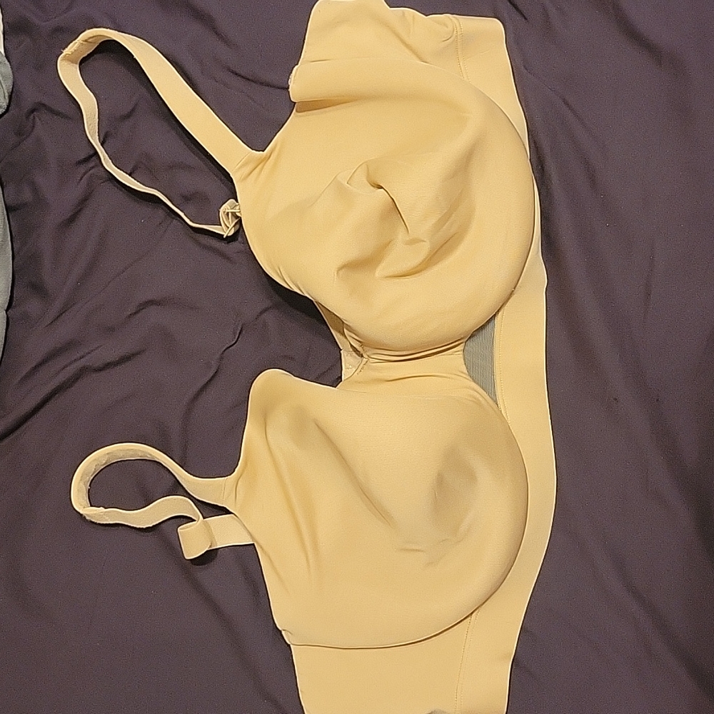 Cacique nude Full coverage unlined bra with underwire.